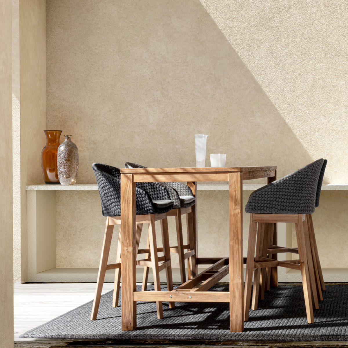 BT ZALUMA Grey elegant Polyrattan outdoor bar stool
